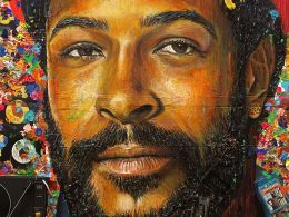 Portrait artistique de Marvin Gaye par Yann Couedor en collage et peinture avec vinyles et textures colorées